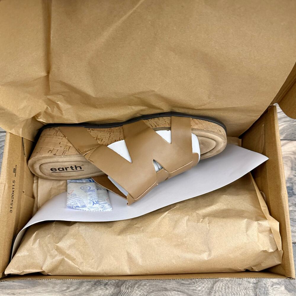 NIB Earth Willow 9M Leather Comfort Cork Wedge Slide Sandals Medium Brown - Picture 9 of 10